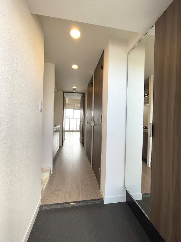 玄関　★見学予約受付中★