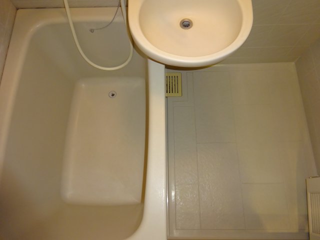 バス・シャワールーム　同タイプ