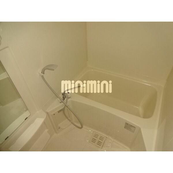 バス・シャワールーム　別号室の写真となります