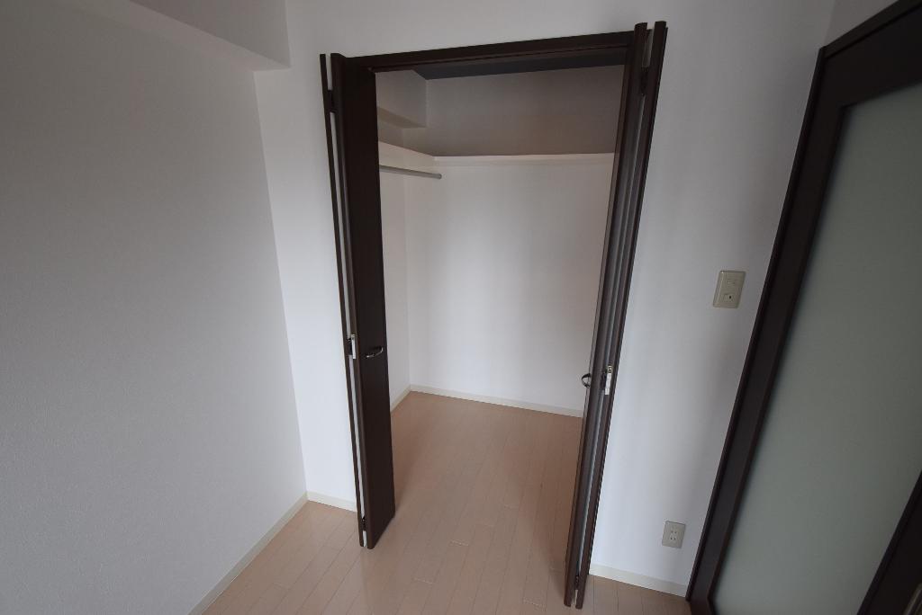 収納　ウォークインクローゼット