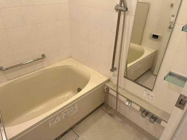 バス・シャワールーム　※別部屋の参考写真です。