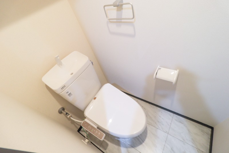 トイレ　図面と現状に相違がある場合には現状を優先