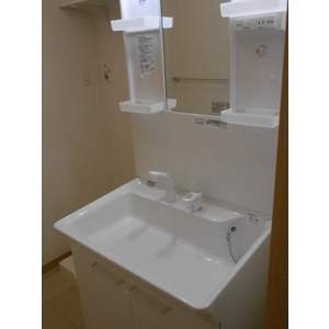 洗面設備　脱衣スペースもあります