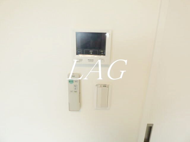 セキュリティ　モニター付きインターホンです。