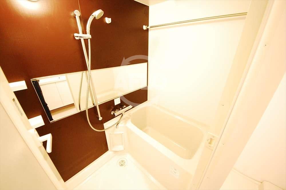 バス・シャワールーム　レオンコンフォート難波サウスゲート　浴室