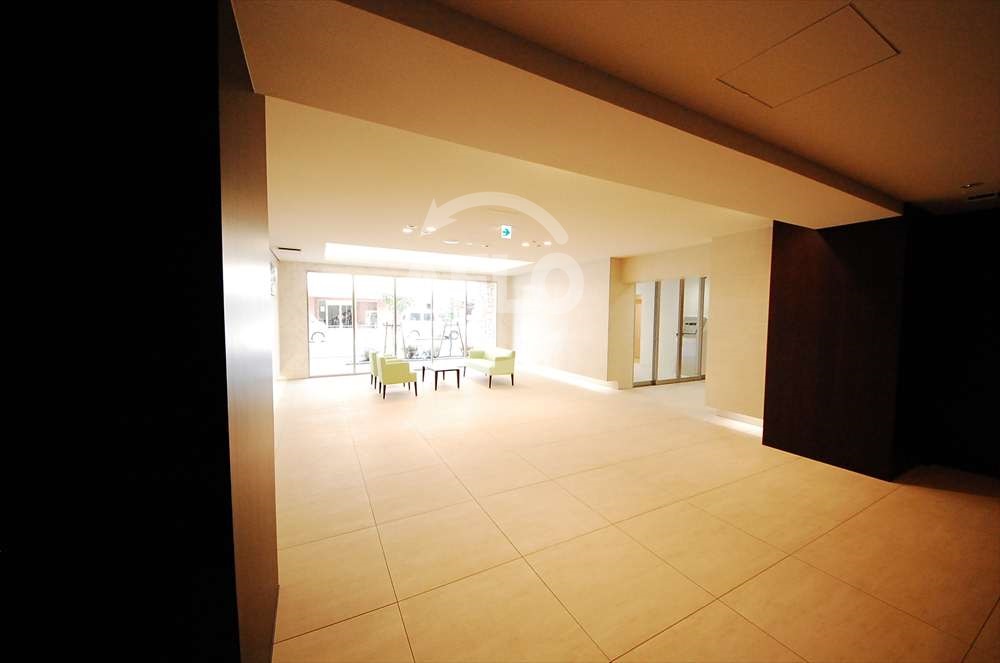 ロビー　レオンコンフォート難波サウスゲート　ロビー