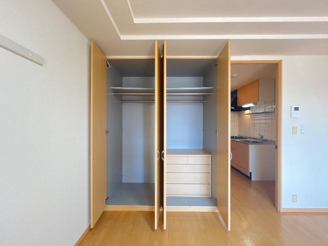 収納　クローゼット