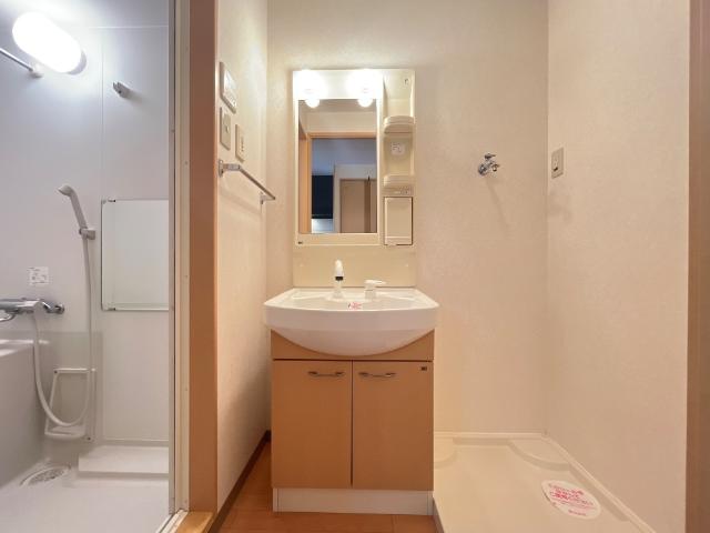 洗面設備　洗髪洗面化粧台