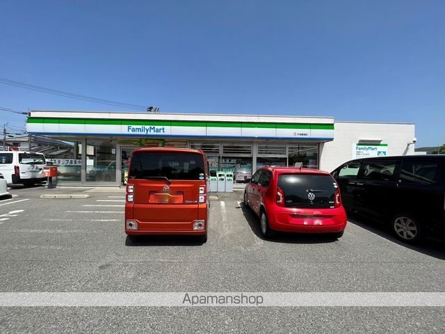 コンビニ　ファミリーマート宇城豊福店（コンビニ）まで1518m
