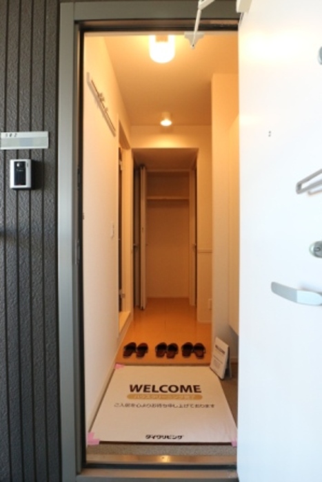 玄関　明るい玄関です