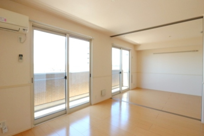 居室・リビング　居間です