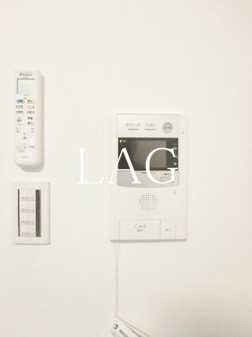 セキュリティ　モニターつきインターホンです。