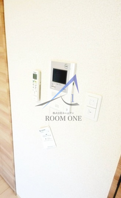 セキュリティ　モニター付きインターホンです。