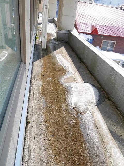 バルコニー　バルコニー