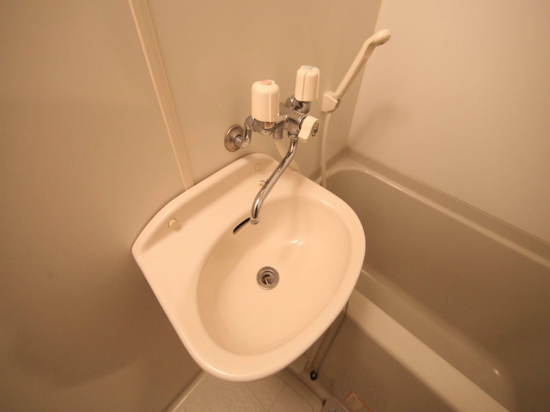 洗面設備　洗面台（バスルーム）