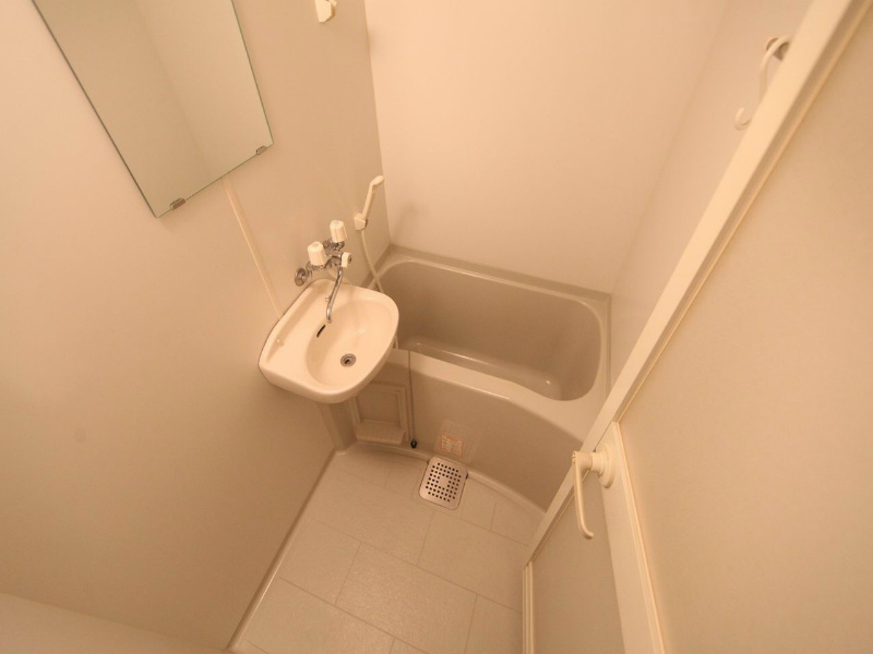 バス・シャワールーム　バスルーム（お風呂トイレ別）