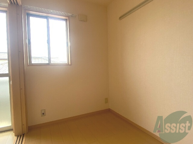 その他部屋・スペース　３帖の洋室です。ベッドもしっかり入るサイズ感です。