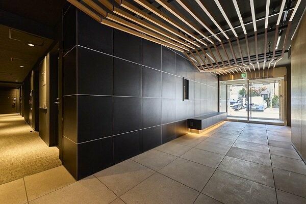 ロビー　落ち着いたロビーです