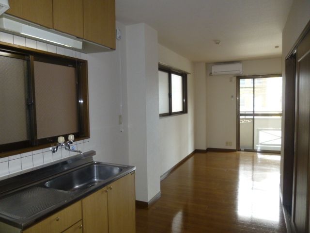 居室・リビング　広々快適空間。