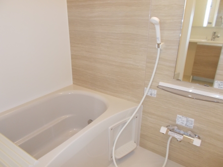 バス・シャワールーム　バスルーム