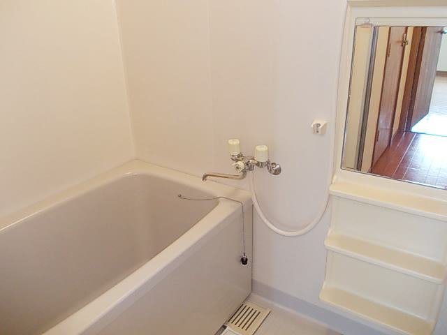 バス・シャワールーム　きれいなお風呂です