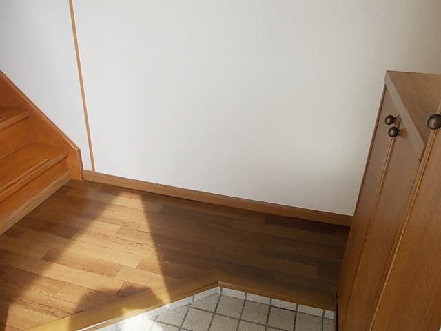 玄関　収納もある玄関です