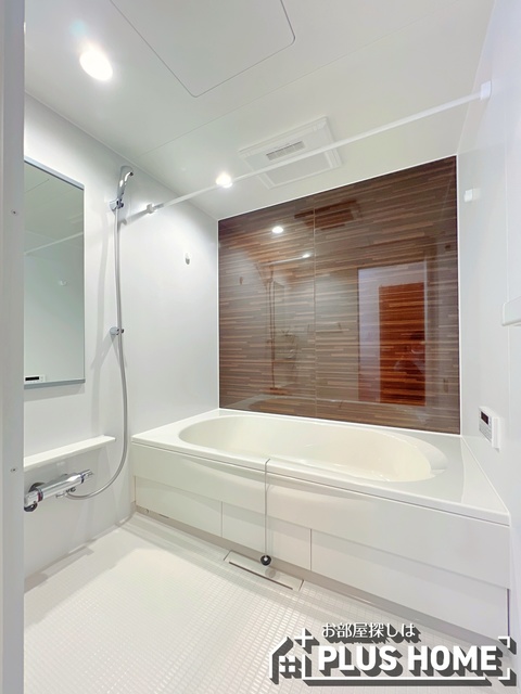 バス・シャワールーム　類似写真