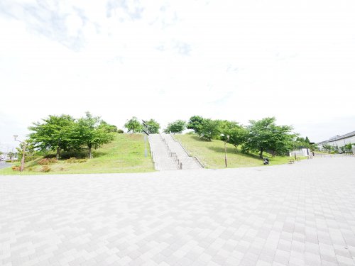 コンビニ　ローソン 舎人公園東店（コンビニ）まで376m