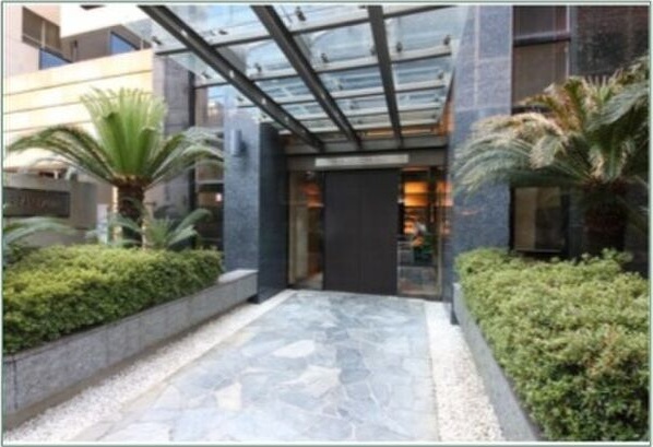 エントランス　名古屋で一番初期費用の安い賃貸専門の不動産会社です(^^)