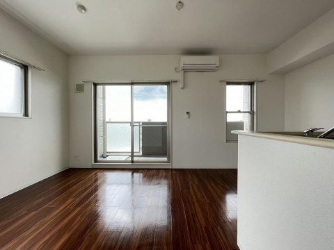 居室・リビング　※写真は他号室です