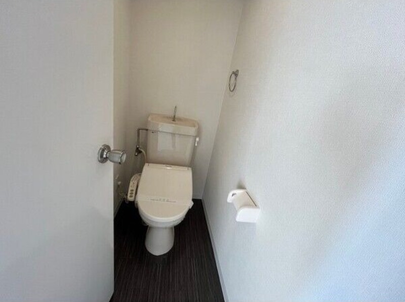 トイレ　図面と現状に相違がある場合には現状を優先