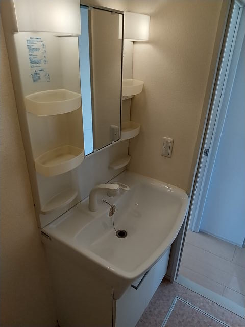 洗面設備　同仕様