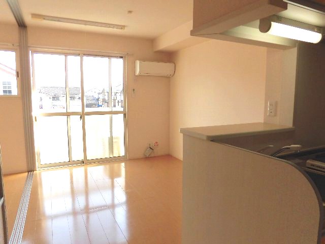 居室・リビング　同仕様