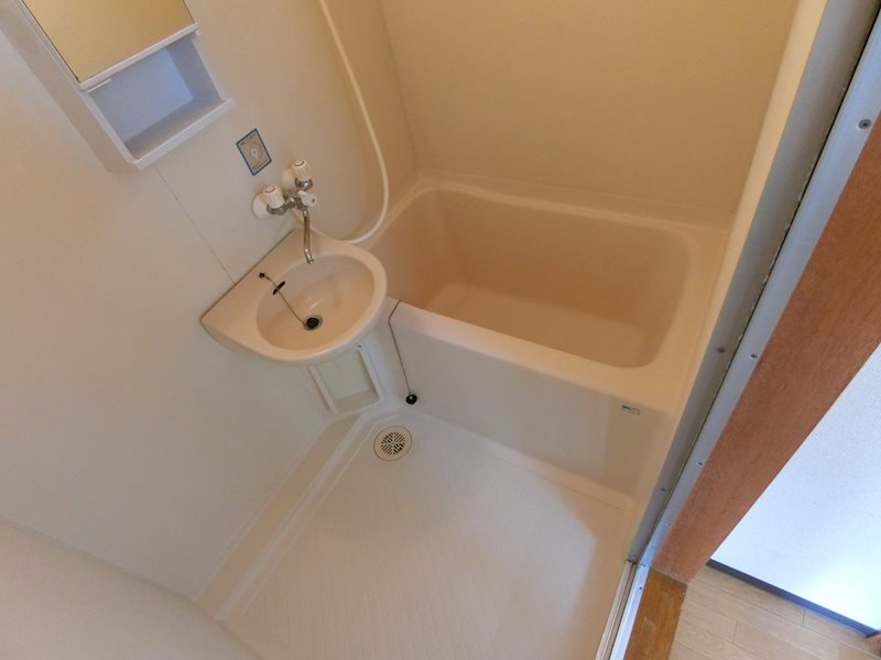 バス・シャワールーム　バスルーム