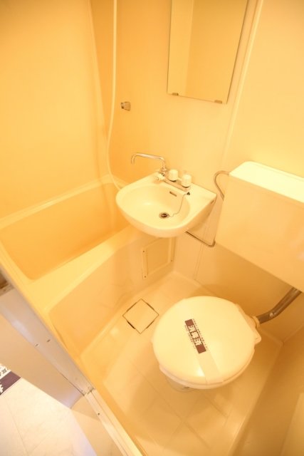 バス・シャワールーム　お風呂です