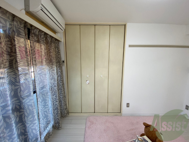 収納　高さ、奥行きともに大き目の収納が備わっておりますね