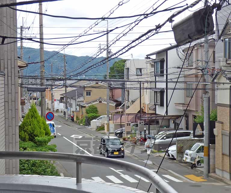 眺望　目の前はお洒落な住宅街です！