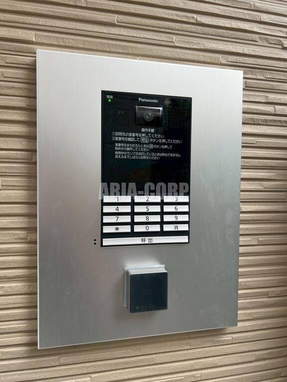 エントランス　オートロック付きで一人暮らしの方も安心です！