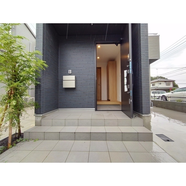 建物外観　玄関