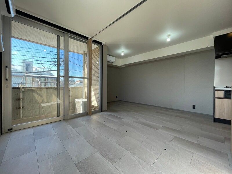 居室・リビング　■エアコン■24時間換気システム■ダウンライト■２面採光