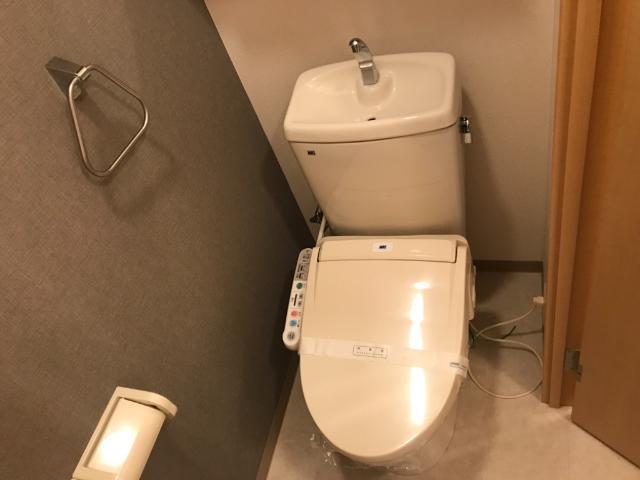 トイレ　トイレ
