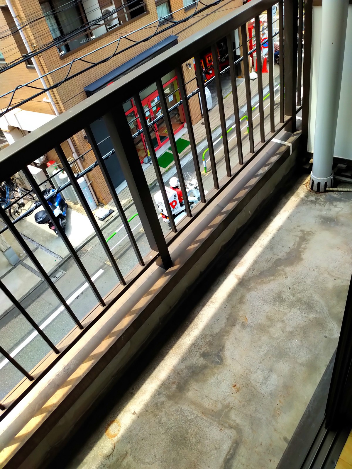 バルコニー　同マンション別部屋