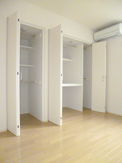収納　★広々クローゼット付き★