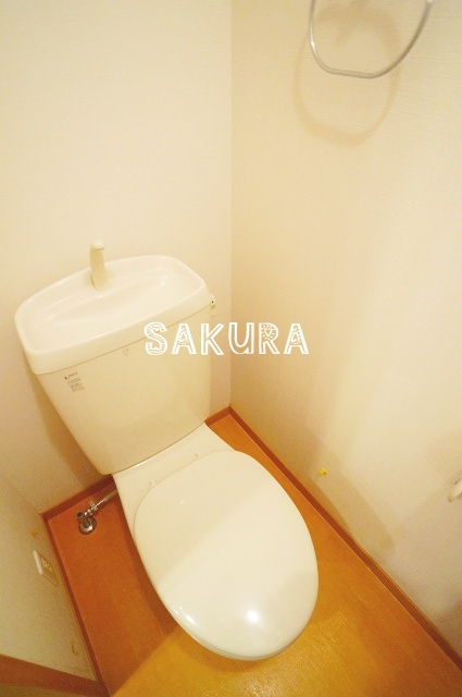 トイレ　清潔感のある水回り♪