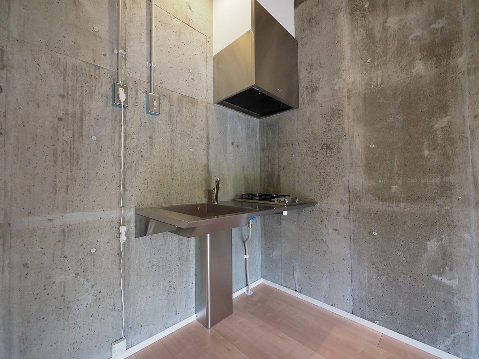 キッチン　無骨なステンレスキッチンのＣＯＯＬさがイイね！！