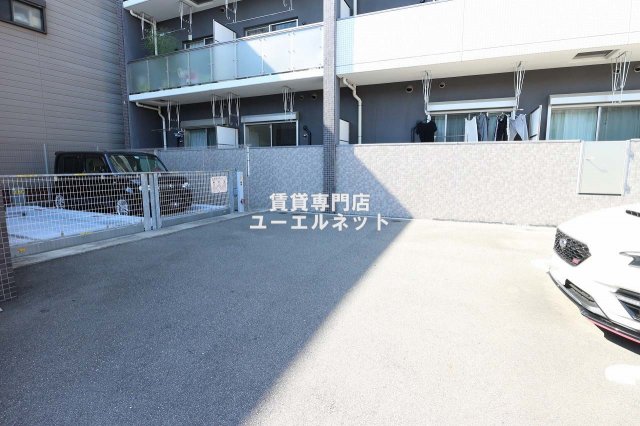 駐車場　敷地内駐車場あり◎
