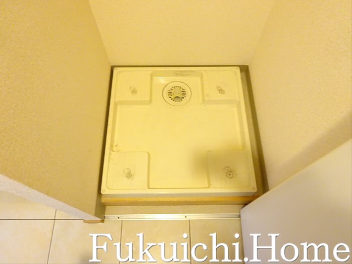 洗面設備　洗濯機置き場