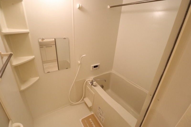 バス・シャワールーム　図面と現状に相違がある場合には現状を優先