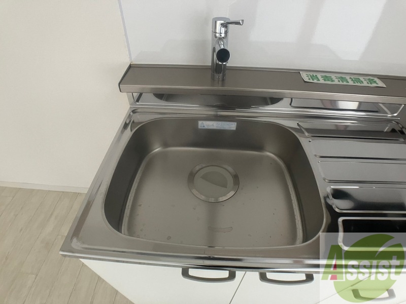 洗面設備　洗面台はありませんがこちらで洗顔などができます。