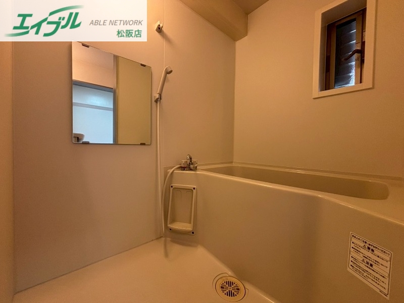 バス・シャワールーム　同型参考写真